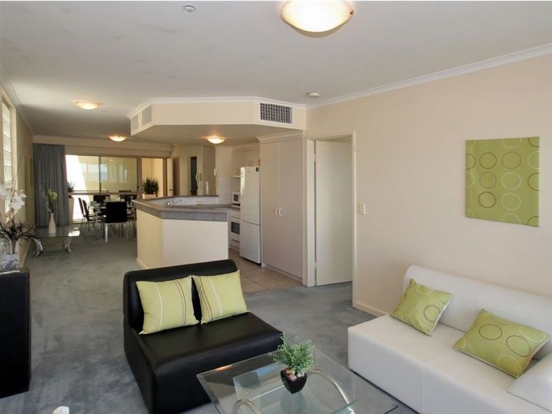 10/5 South Esplanade, Glenelg South SA 5045