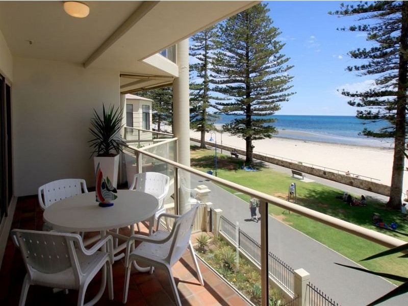 10/5 South Esplanade, Glenelg South SA 5045