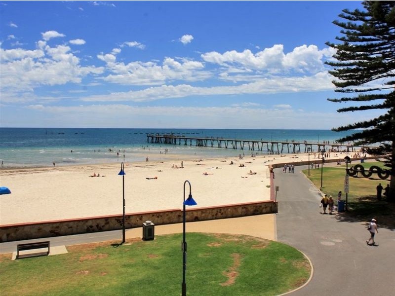 10/5 South Esplanade, Glenelg South SA 5045