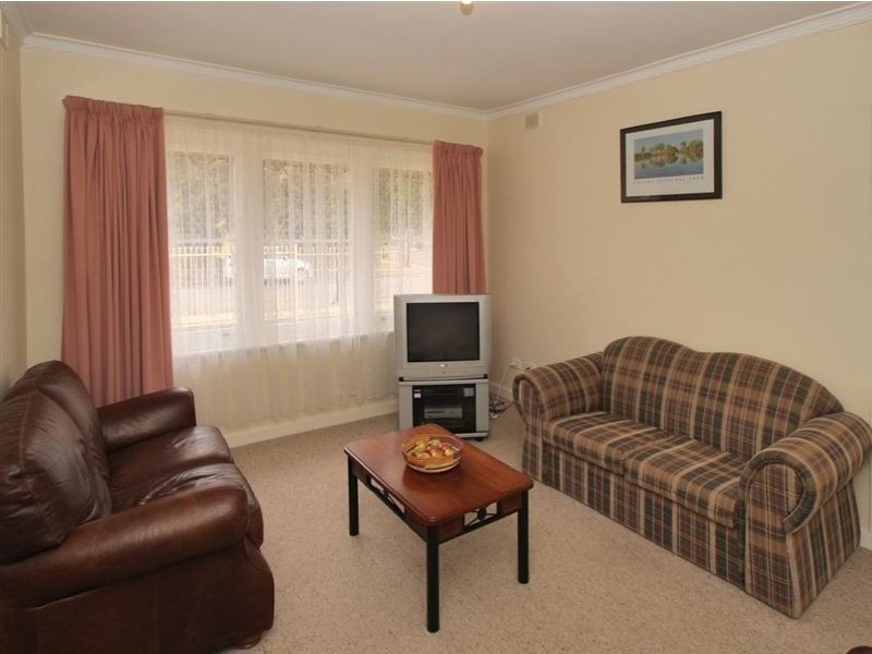 24 Avalon Road, Marion SA 5043