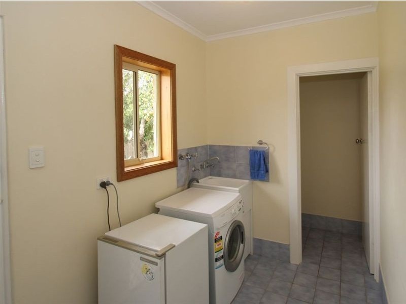 24 Avalon Road, Marion SA 5043