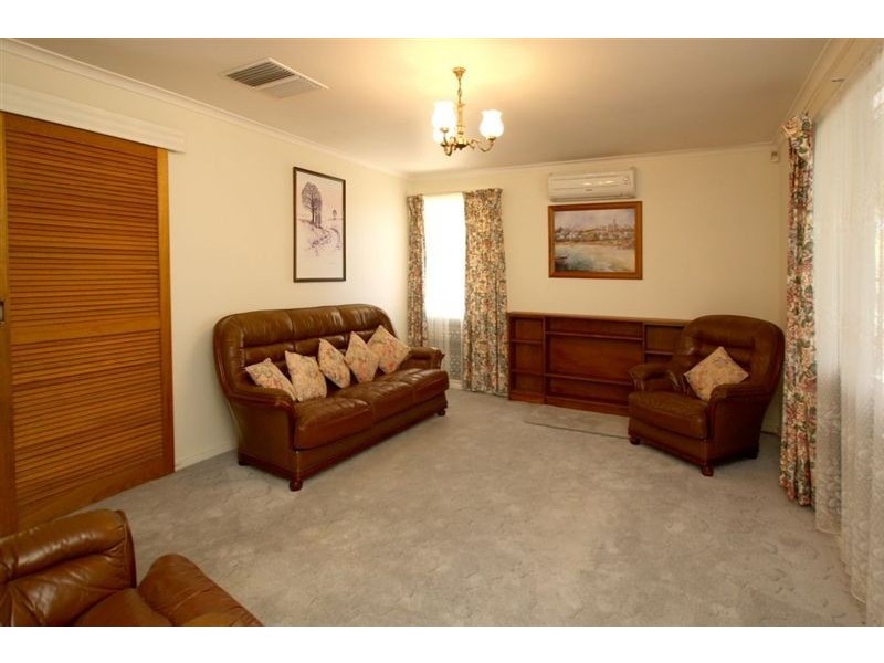 11 Taeping Street, Hallett Cove SA 5158