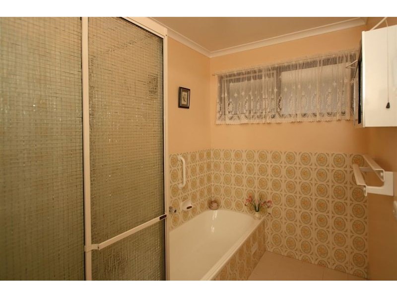 11 Taeping Street, Hallett Cove SA 5158