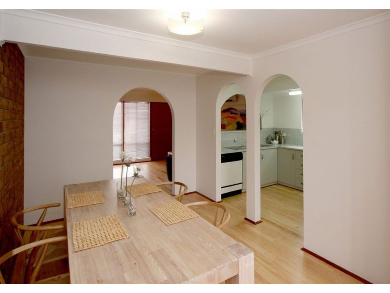 118 Windsor Avenue, Clovelly Park SA 5042