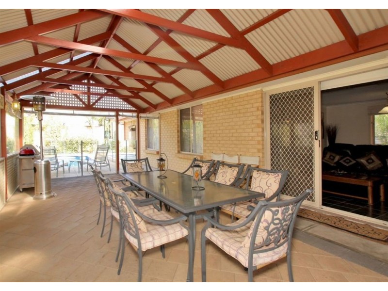 6 Aaron Avenue, Darlington SA 5047