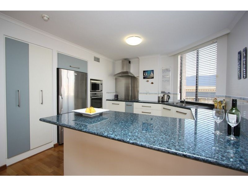 6/5-11 Colley Tce, Glenelg SA 5045