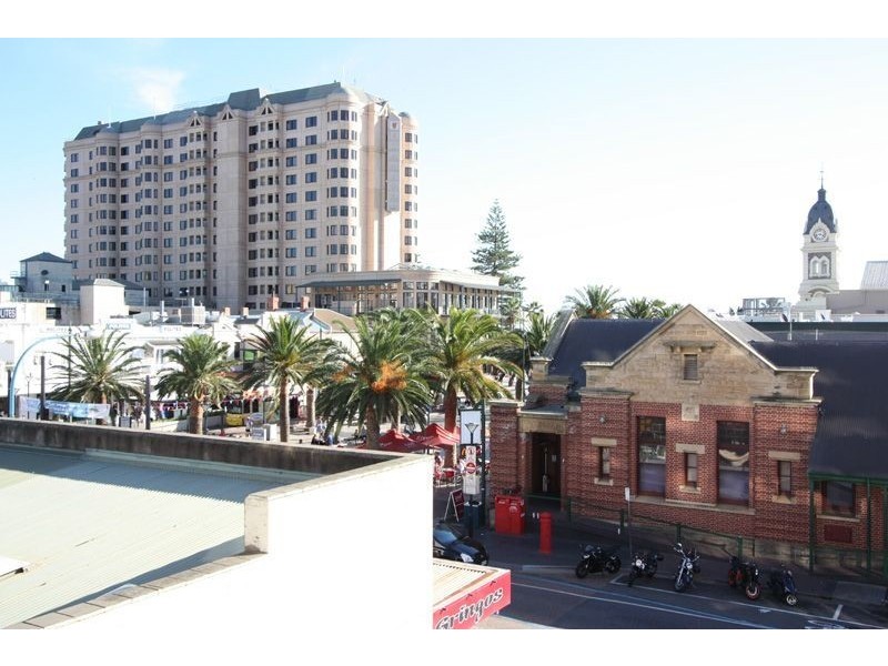 6/5-11 Colley Tce, Glenelg SA 5045