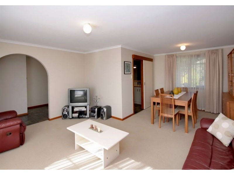 44 Oakvale Way, Hallett Cove SA 5158