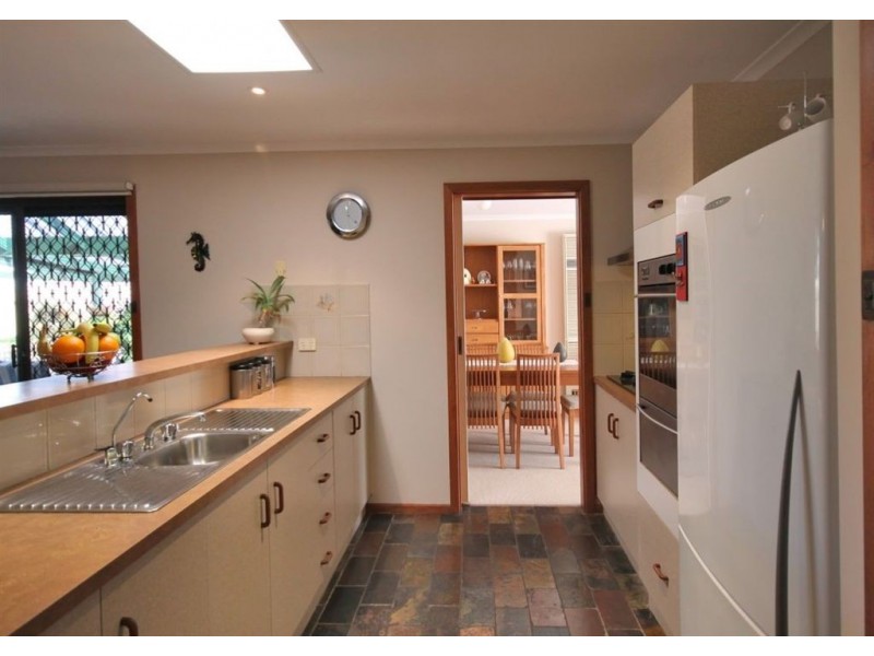 44 Oakvale Way, Hallett Cove SA 5158
