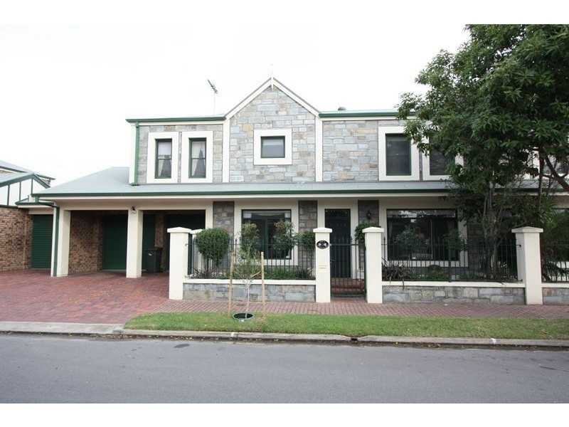2/3 Patawilya Grove, Glenelg South SA 5045