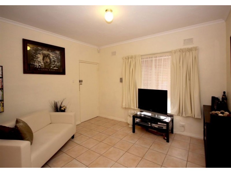 2/14 Chambers Street, Marion SA 5043