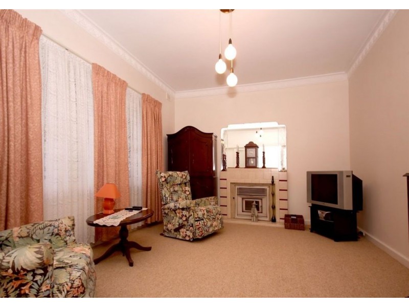 12 Warren Avenue, Glenelg North SA 5045