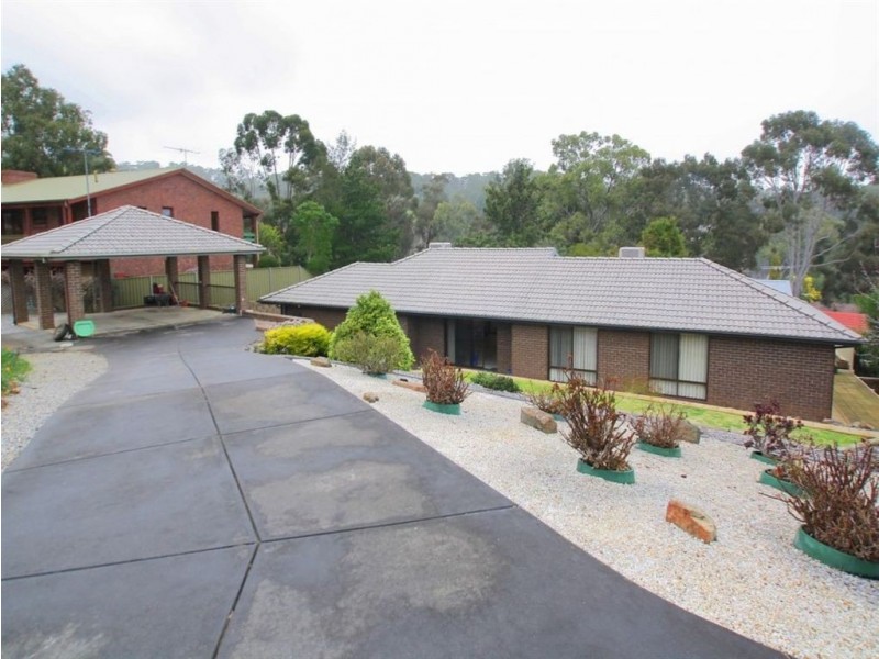 8 Ridge Place, Aberfoyle Park SA 5159