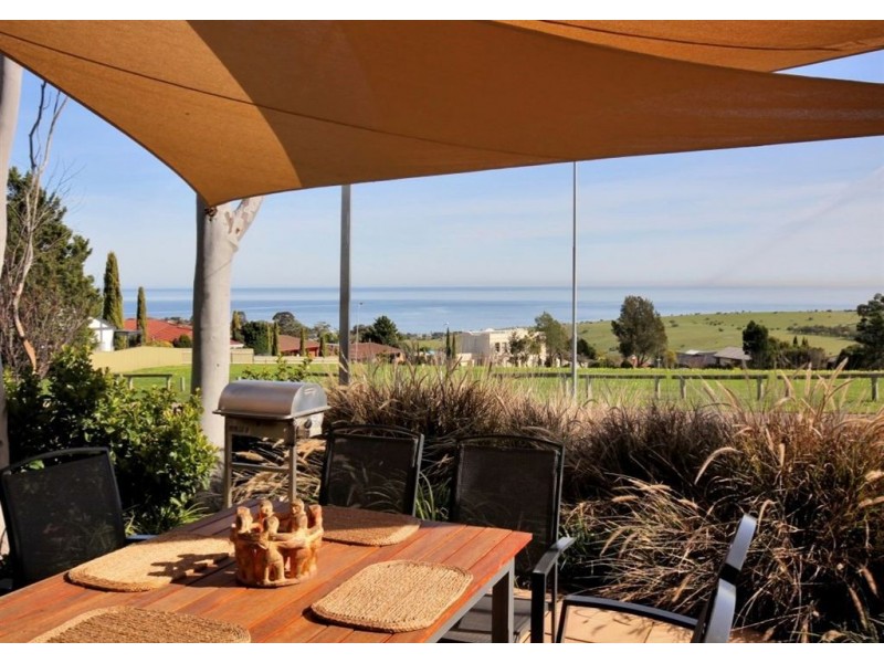 21 Farming Crescent, Hallett Cove SA 5158