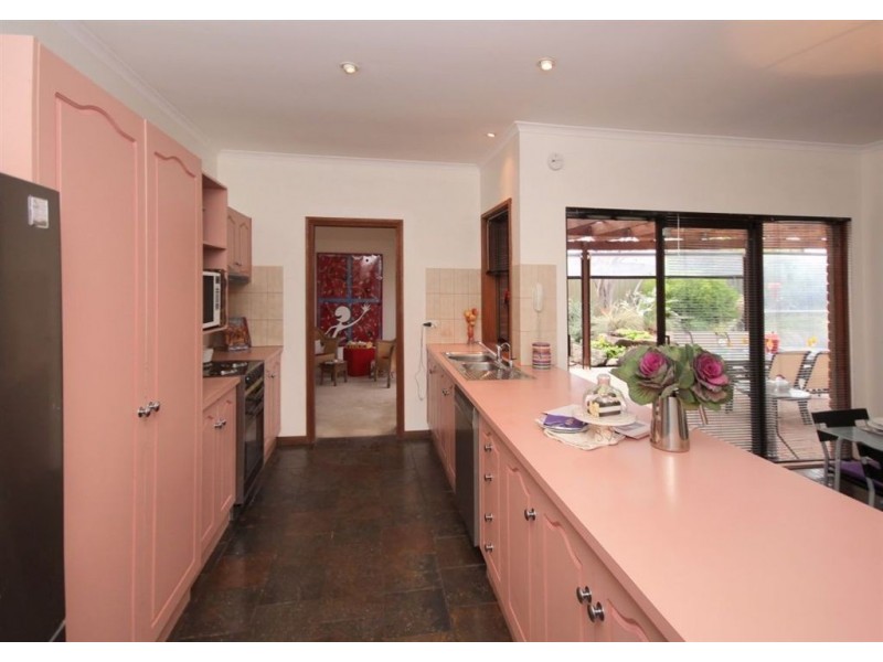 21 Farming Crescent, Hallett Cove SA 5158