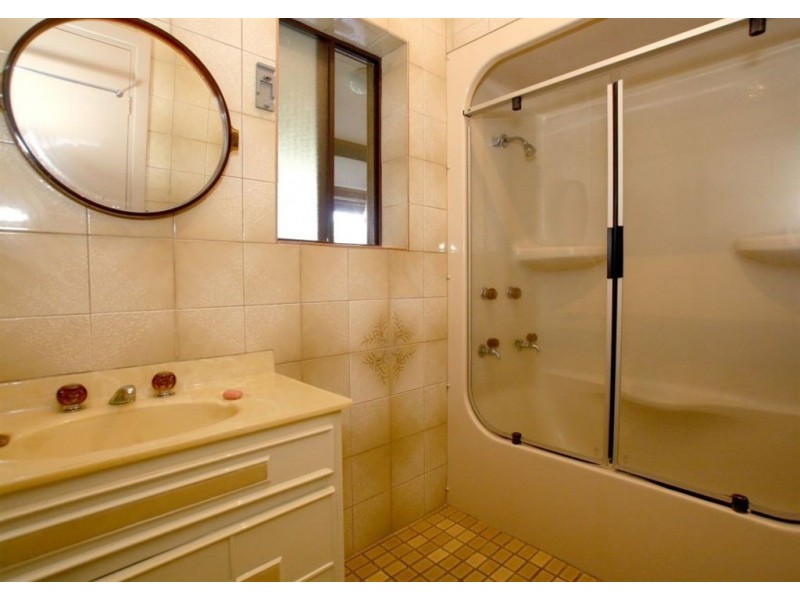 6 Kent Avenue, Warradale SA 5046