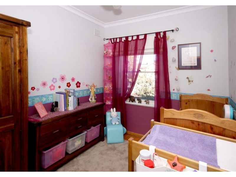 38 Wallala Avenue, Park Holme SA 5043