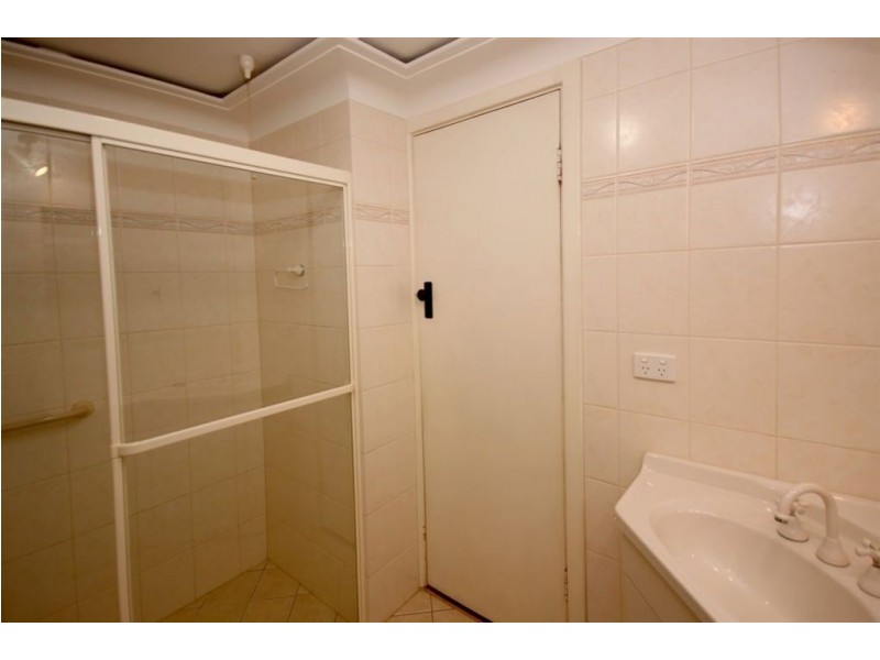 18 Chamberlain Avenue, Clarence Gardens SA 5039