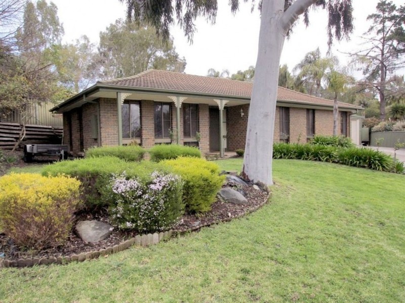 43 Horseshoe Drive, Aberfoyle Park SA 5159