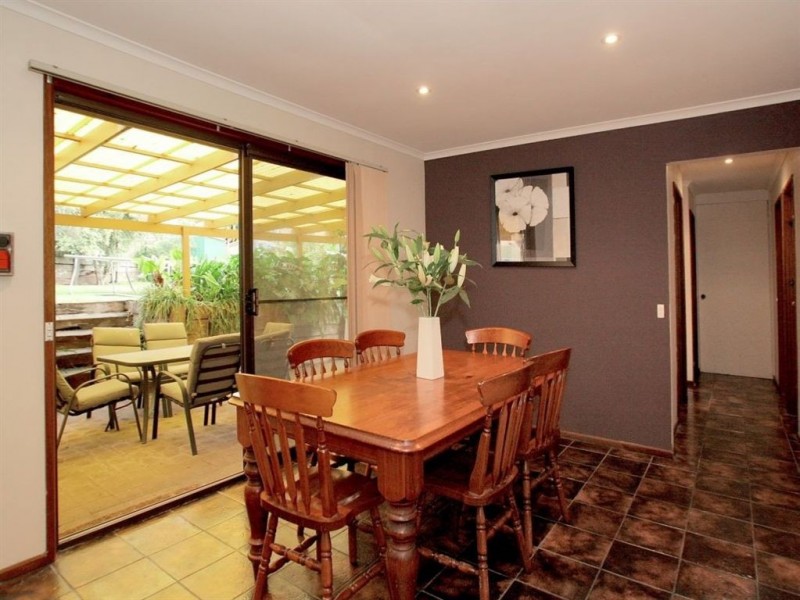 43 Horseshoe Drive, Aberfoyle Park SA 5159