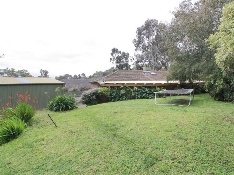 43 Horseshoe Drive, Aberfoyle Park SA 5159