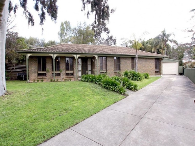 43 Horseshoe Drive, Aberfoyle Park SA 5159