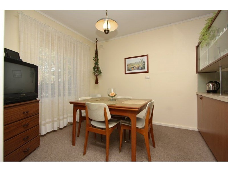 10 Oakmont Crescent, Novar Gardens SA 5040