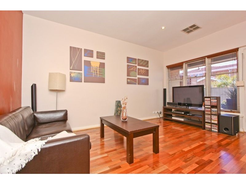 10 Olive Street, Glenelg SA 5045