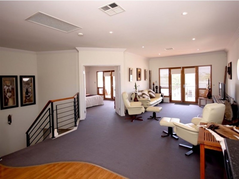 25 Richardson Avenue, Glenelg North SA 5045
