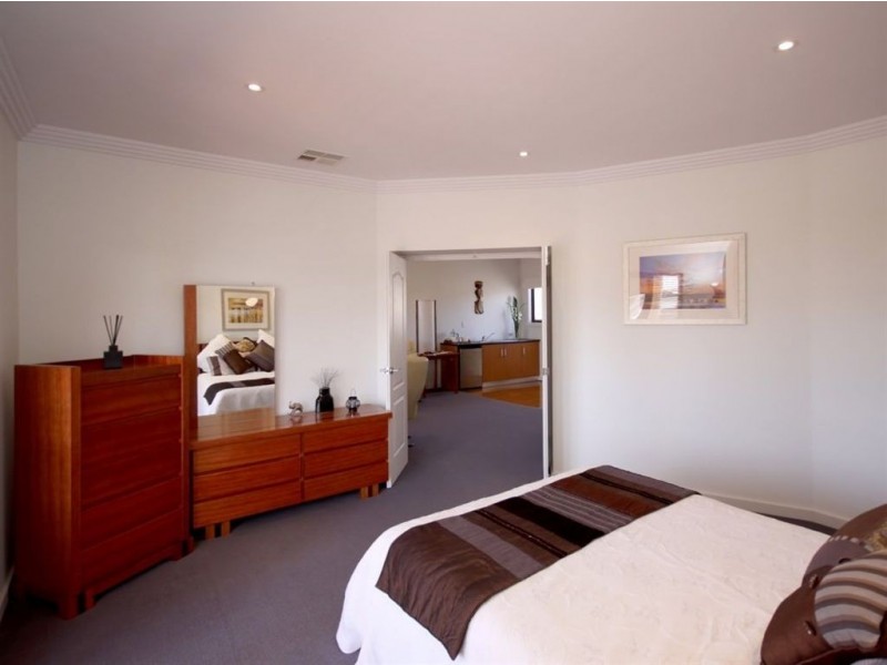 25 Richardson Avenue, Glenelg North SA 5045