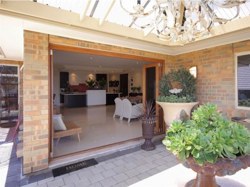 5 Lacebark Court, Flagstaff Hill SA 5159