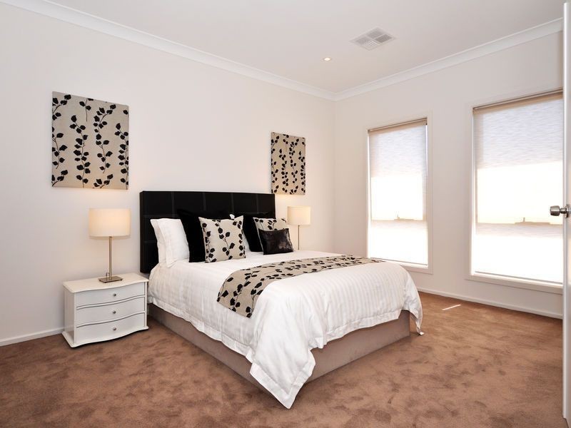 14A Tarranna Avenue, Park Holme SA 5043