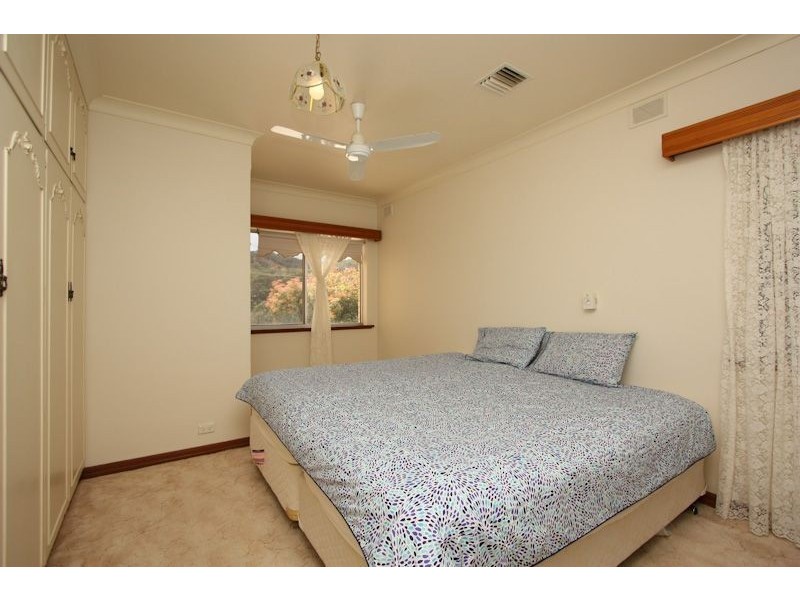 24A Alpha Crescent, Panorama SA 5041