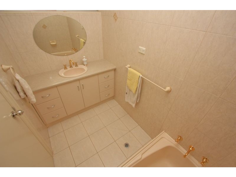 24A Alpha Crescent, Panorama SA 5041