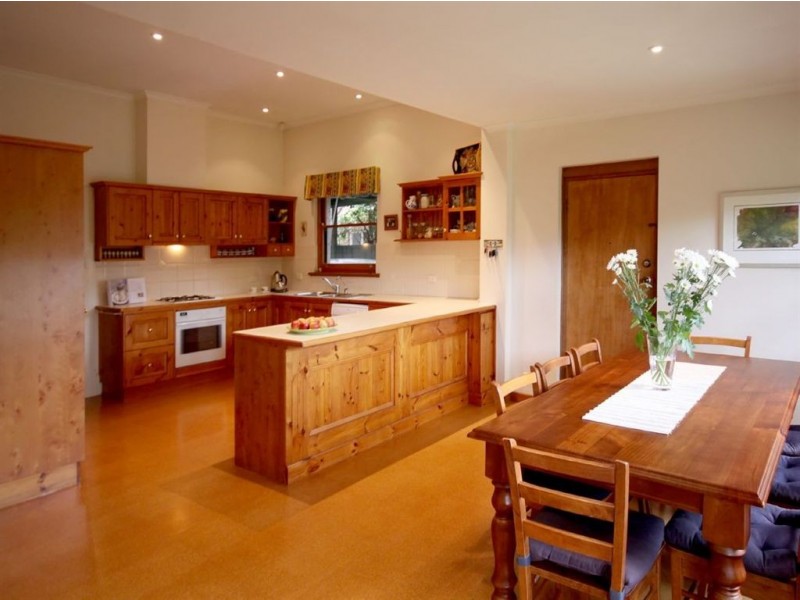 10 The Crescent, Hove SA 5048