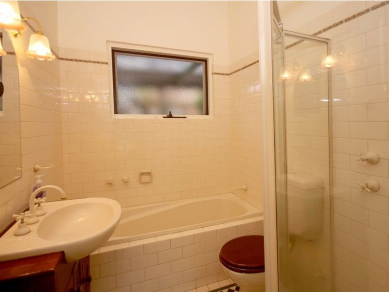 10 The Crescent, Hove SA 5048