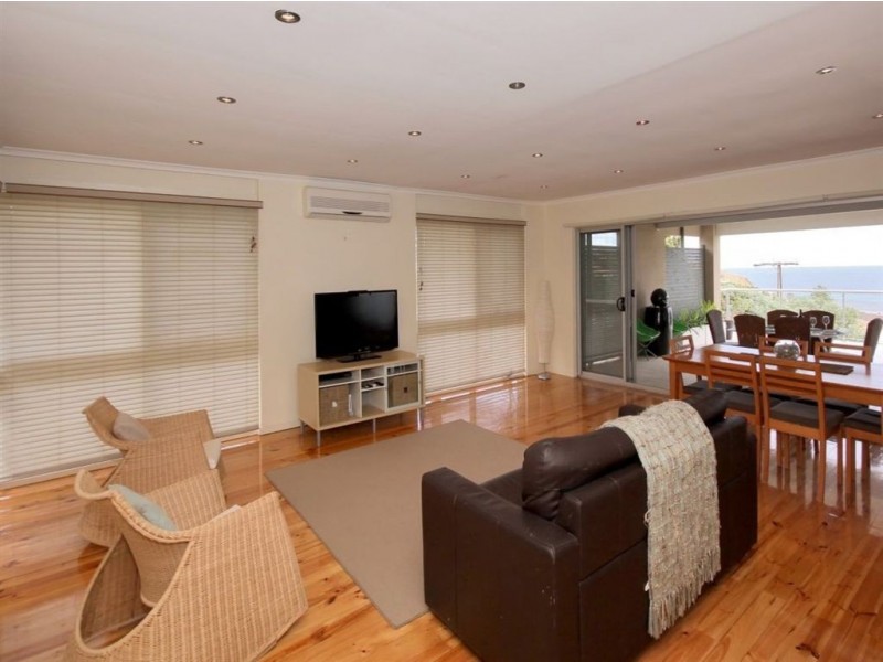 17 Seaview Avenue, Hallett Cove SA 5158