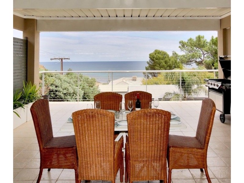 17 Seaview Avenue, Hallett Cove SA 5158