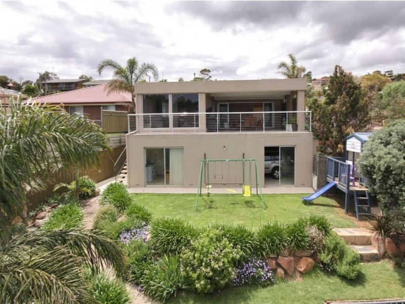 17 Seaview Avenue, Hallett Cove SA 5158