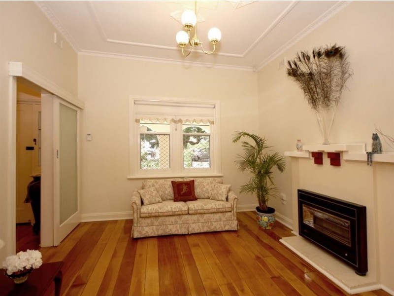 34 Dinwoodie Avenue, Clarence Gardens SA 5039