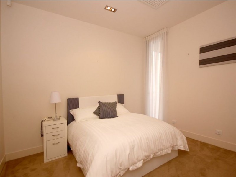 2.2/8-9 North Esplanade, Glenelg North SA 5045