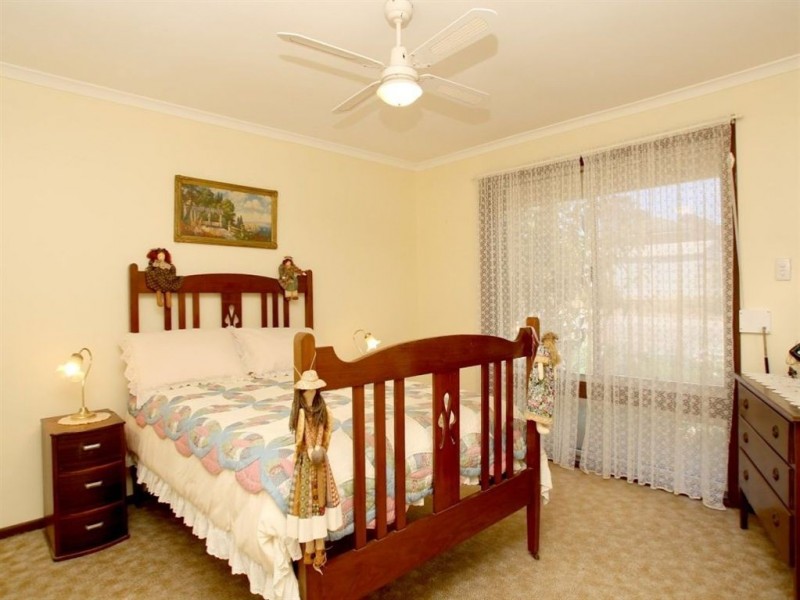 38 Kathryn Drive, Morphett Vale SA 5162