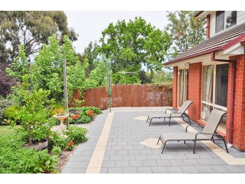 9 Albert Avenue, Crafers West SA 5152