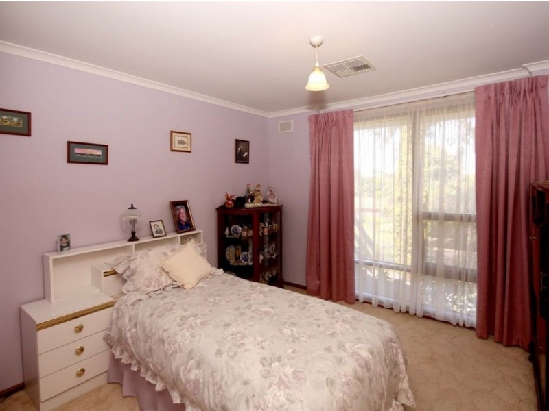 6 Chelsea Avenue, Flagstaff Hill SA 5159