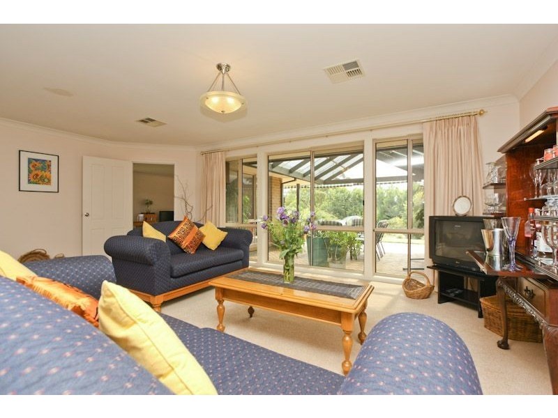 42 Forest Drive, Happy Valley SA 5159