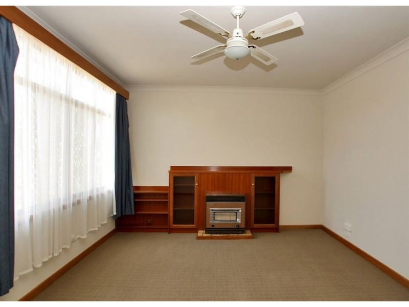 76 Dunrobin Road, Hove SA 5048