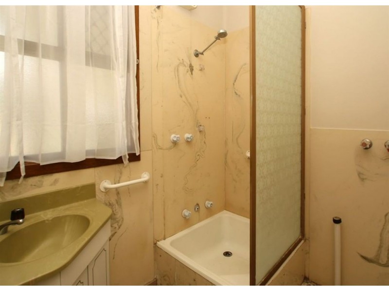 76 Dunrobin Road, Hove SA 5048