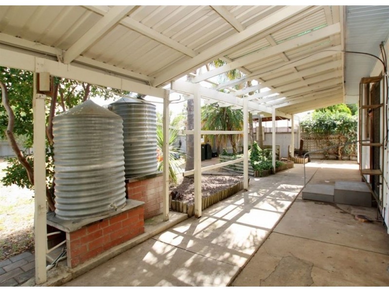 76 Dunrobin Road, Hove SA 5048