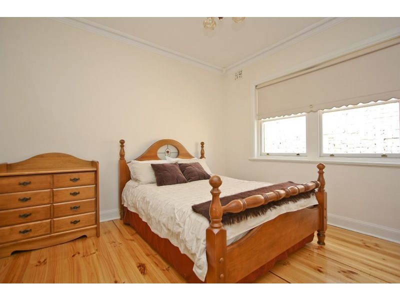 16 Barnes Avenue, Marleston SA 5033