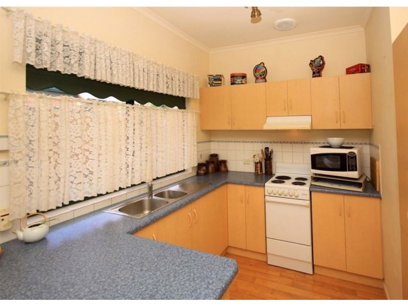 11 Lanark Avenue, Mitchell Park SA 5043